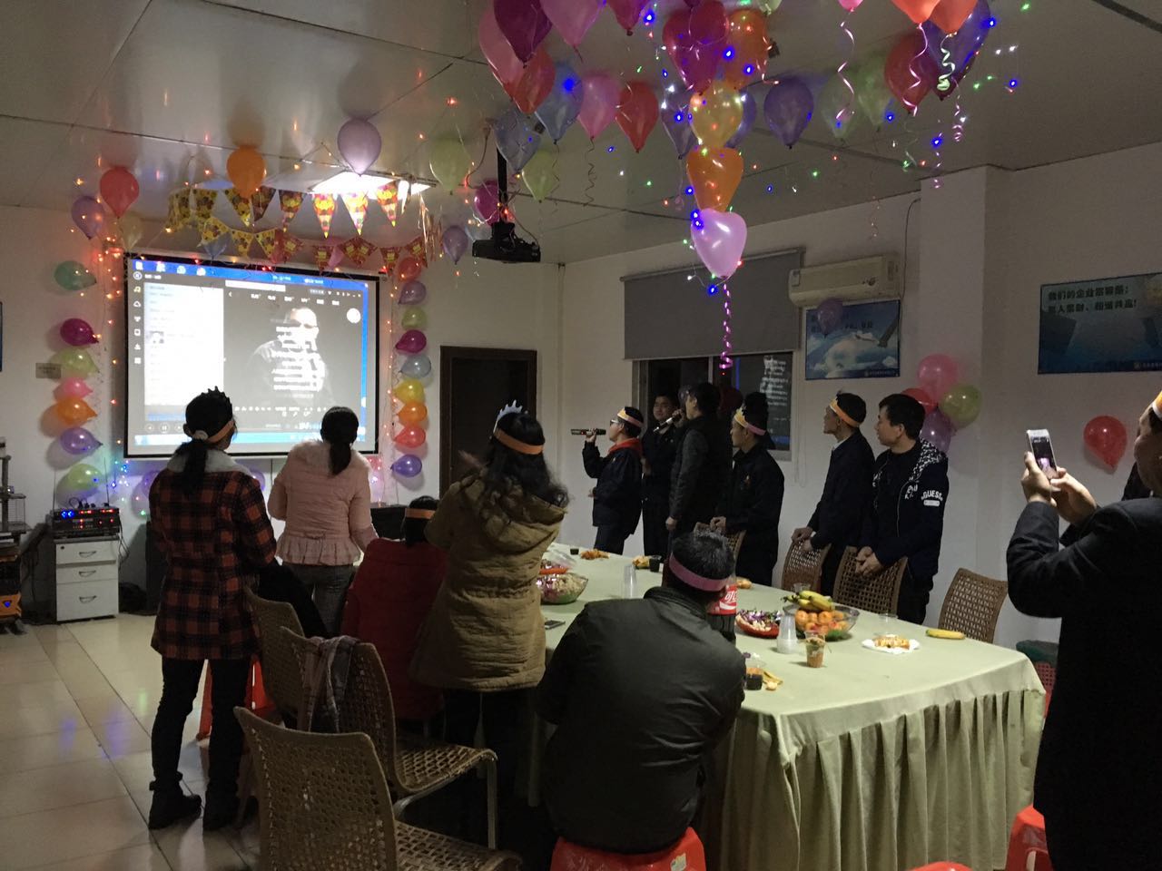 2016年第一季度員工生日晚會(huì)，不歡不散